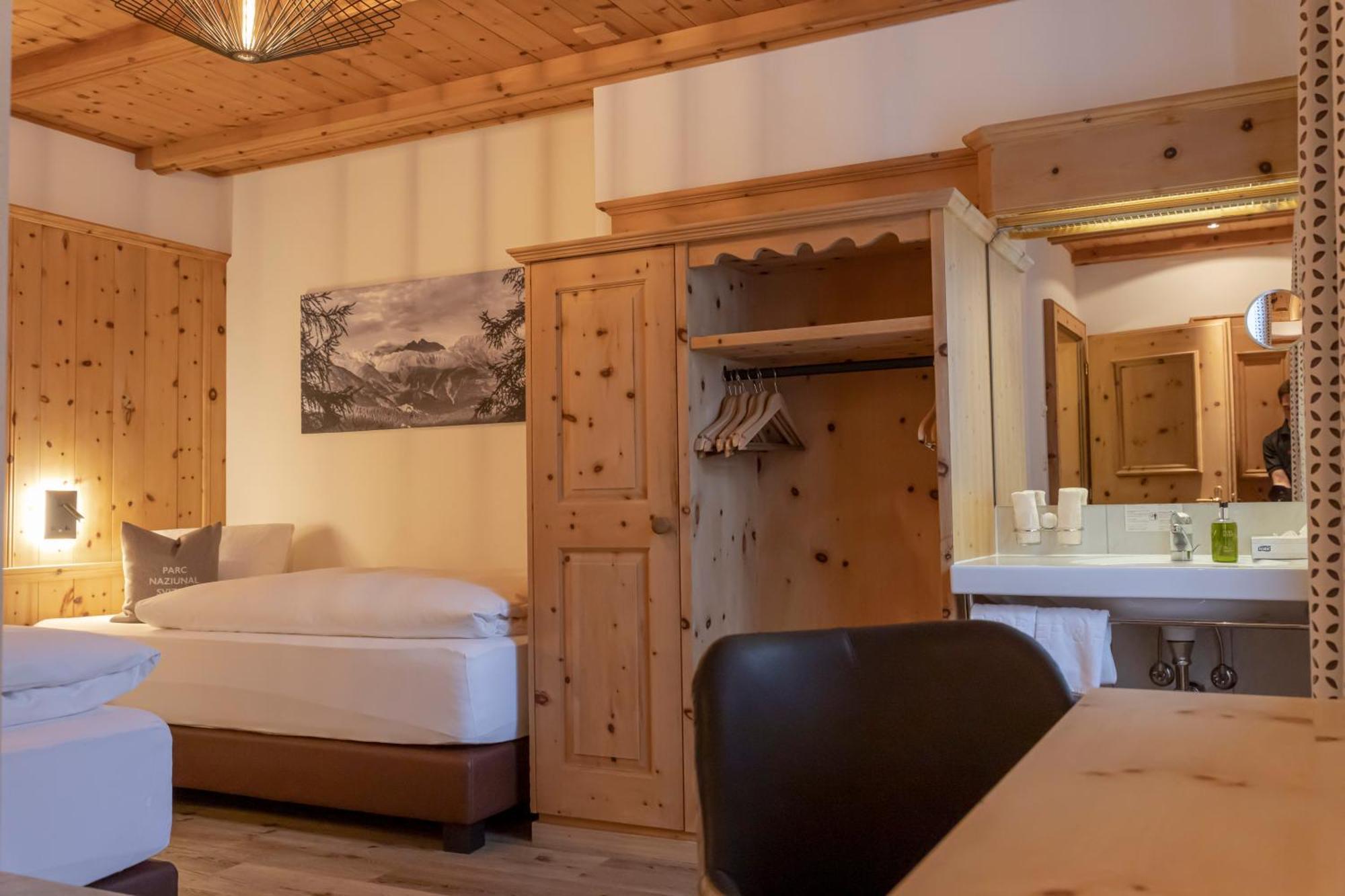 Baer & Post Hotel 3*